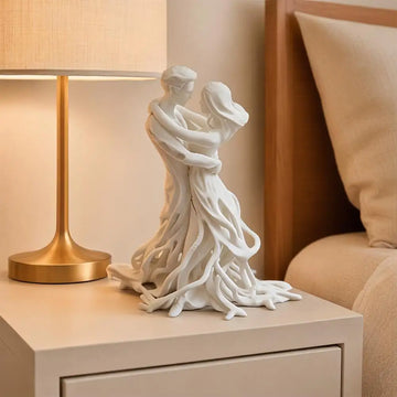 3D Printed Couple Embrace Statue – Wedding Decor